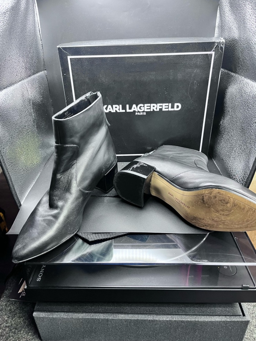 Karl Lagerfeld Black Leather Block Heel Pumps